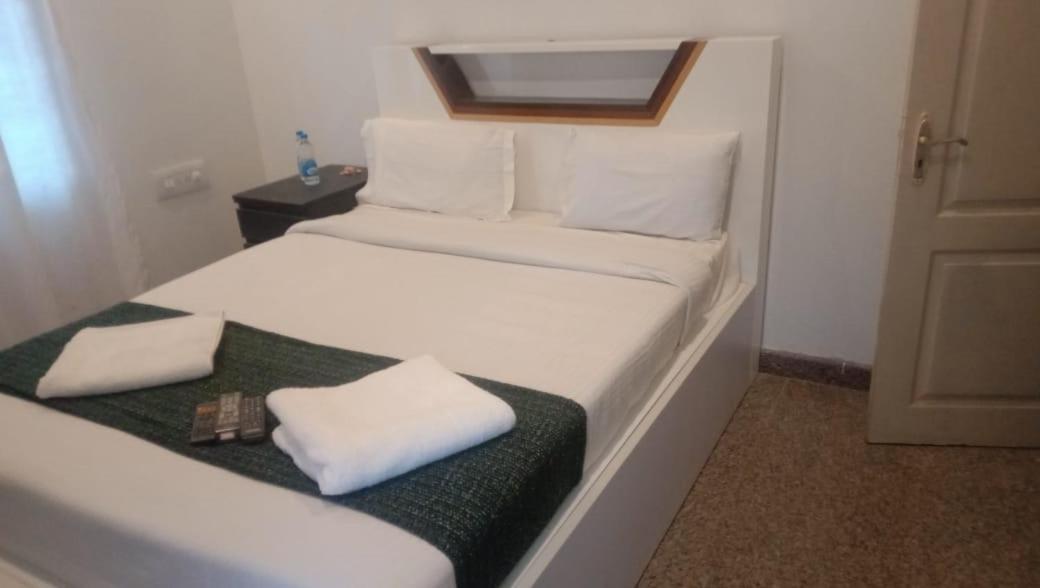 Airport Residency Hotell Devanahalli Exteriör bild